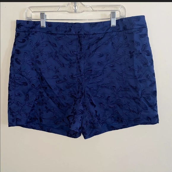 WHITE HOUSE BLACK MARKET Blue Short Embroidered 14 - Picture 4 of 13